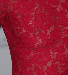 Эмма Уотсон без лифчика на вечеринке перед премией BAFTA фото #6