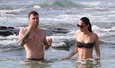 Стройная красотка Меган Фокс отдыхает на плаже в Гавайях фото #3