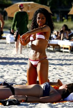 Роскошное тело Кристины Милиан в купальнике фото #11