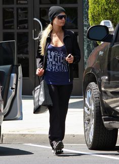 Пэрис Хилтон без лифчика фото #4