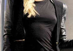 Очаровательная Пэрис Хилтон показала свои соски в Стамбуле фото #2