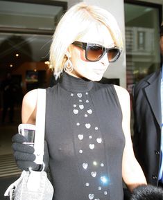 Взбудораженные соски Пэрис Хилтон фото #8