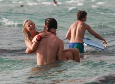 Секси Джулианна Хаф в бикини на съемках в Майами фото #47