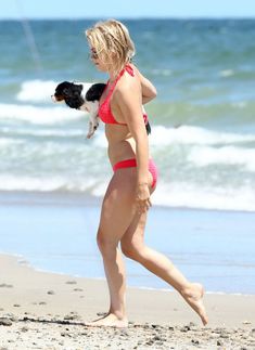 Горячая Джулианна Хаф на пляже в Северной Каролине фото #23