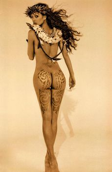 Голая попка Николь Шерзингер в книге Culo фото #1