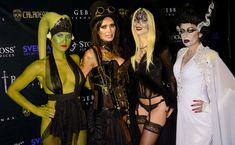 Развратная вампирша АннаЛинн МакКорд на Хэллоуин фото #3