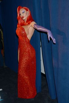 Хайди Клум в сексуальном образе Джессики Рэббит фото #12