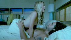 Секс кадры с Кристен Белл в фильме «В пролете»