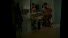 Обнаженная Кристен Белл в фильме «Спасатель»