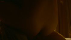 Голая сиська Дженнифер Коннелли в фильме «В воздухе» фото #2