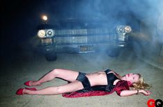 Возбуждающая Дженьюэри Джонс в фотосессии Терри Ричардсона фото #6