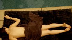 Сексуальная Мадлен Зима в фильме «Соседки по комнате» фото #2