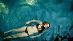 Сексуальная Мадлен Зима в фильме «Соседки по комнате» фото #18