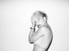 Рита Ора в эро фотосессии Терри Ричардсона