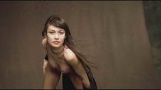 Голая Ольга Куриленко в фильме «Змий» фото #17