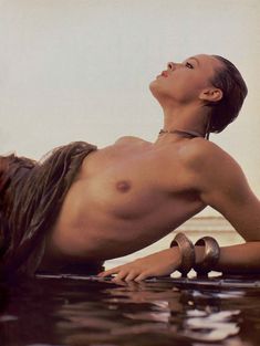 Сексуальная Бриджит Нильсен красиво оголилась в журнале Playboy фото #8