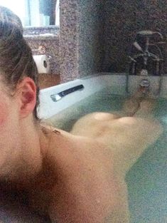 Украденные фото Аманды Сейфред фото #14