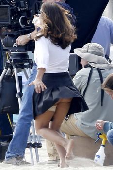 Сальма Хайек засветила попку на съемках фото #4