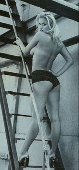 Анна Семенович без лифчика в журнале «Спoрт-клуб» фото #2