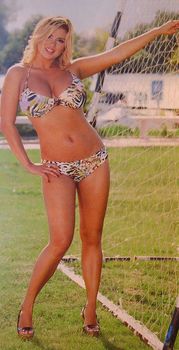 Анна Семенович позирует в купальниках для «7 Дней» фото #6