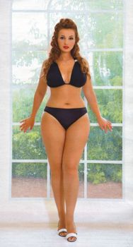 Сочное тело Анфисы Чеховой в купальнике для «7 Дней» фото #5