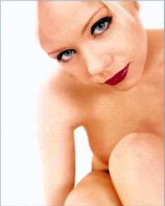 Елена Перова показала сиськи в журнале Playboy фото #6