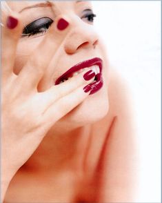 Елена Перова показала сиськи в журнале Playboy фото #9