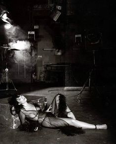 Лолита Милявская засветила грудь в журнале Playboy фото #4