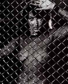 Лолита Милявская засветила грудь в журнале Playboy фото #5