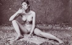 Откровенная фотосессия с голой Марией Сёмкиной фото #1
