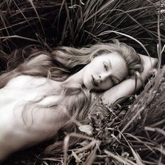 Голые сиськи Светланы Ходченковой в журнале Playboy фото #1