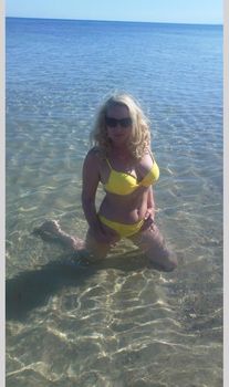 Елена Кондулайнен в купальнике на отдыхе в Тунисе фото #1