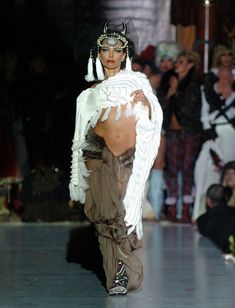 Пикантный образ Жанны Фриске на Fresh Art фото #1