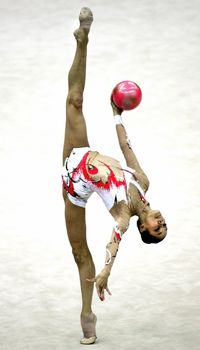 Красотка Ирина Чащина демонстрирует супер растяжку на чемпионатах фото #9