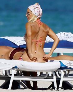 Лера Кудрявцева  засветила попу на пляже фото #4