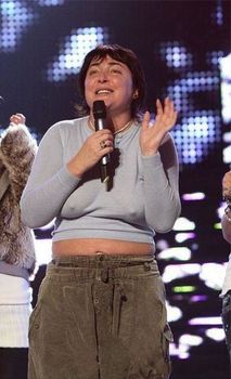 Лолита Милявская появилась без лифчика на «Фабрике-3» фото #1