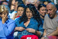 Лолита Милявская засветила сиську на премии «Муз-ТВ» фото #2