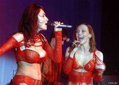 Надежда Грановская в откровенном наряде