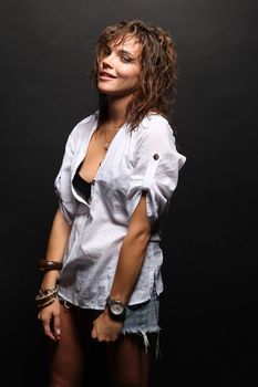 Секси Наталья Земцова в мокрой рубашке фото #2