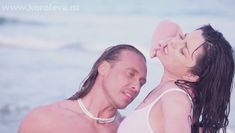 Наташа Королёва засветила грудь в мокрой майке фото #5