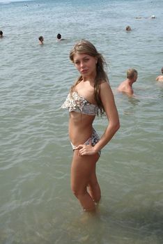 Частные фото Оксаны Почепы на пляже фото #3