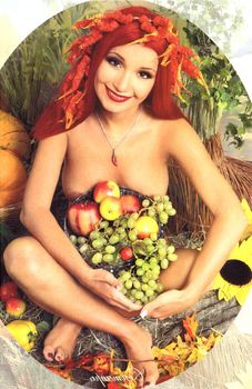 Раздетая Ольга Орлова в журнале «Караван историй» фото #2