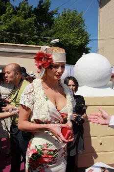 Соблазнительное декольте Татьяны Котовой фото #3