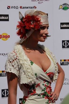 Соблазнительное декольте Татьяны Котовой фото #5