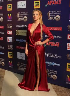 Декольте Татьяны Котовой на премии «Золотой Самовар» фото #5