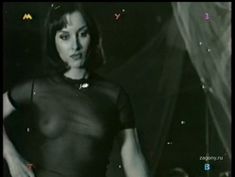 Засвет груди Тины Канделаки на показе Morgan Manhattan фото #2