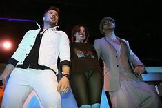 Юлия Волкова засветила попку в коротком платье фото #1