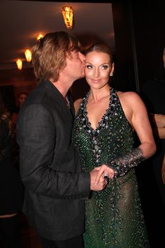 Анастасия Волочкова в просвечивающем платье на вручении премий «Прорыв года» фото #2