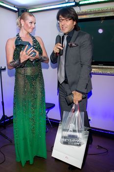 Анастасия Волочкова в просвечивающем платье на вручении премий «Прорыв года» фото #4