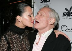 Даша Астафьева в прозрачном платье снимает трусики на 55-ой вечеринке Playboy фото #7